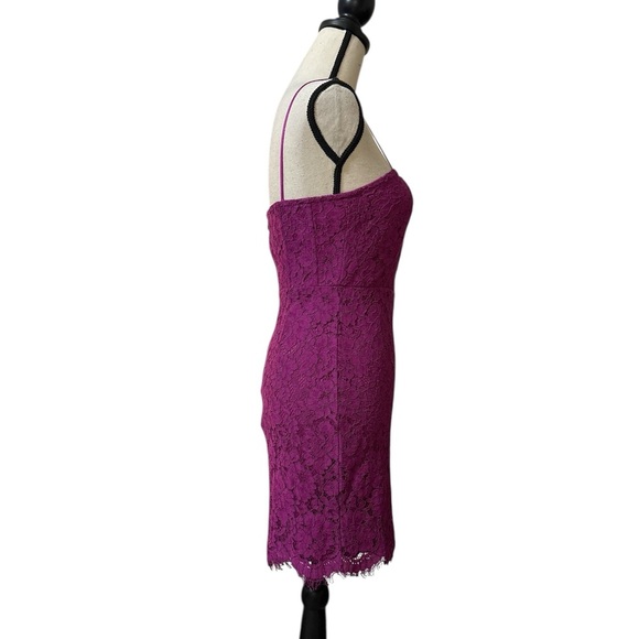 Lulus Keep It Social Magenta Lace Bodycon Mini Dress Sz. Small - Picture 10 of 14